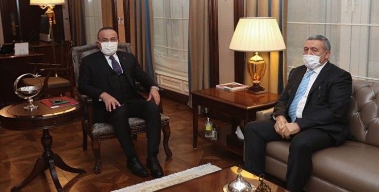 Bakan Çavuşoğlu Somali'de saldırıya uğrayan Türk şirketinin sahibi Zorlu ile bir araya geldi