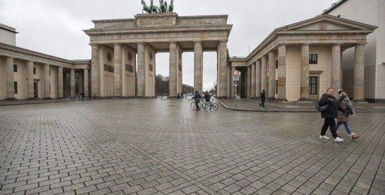 Berlin sokaklarında sessizlik devam ediyor
