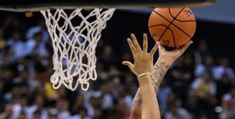NBA'de Spurs, Lakers'ın serisine son verdi