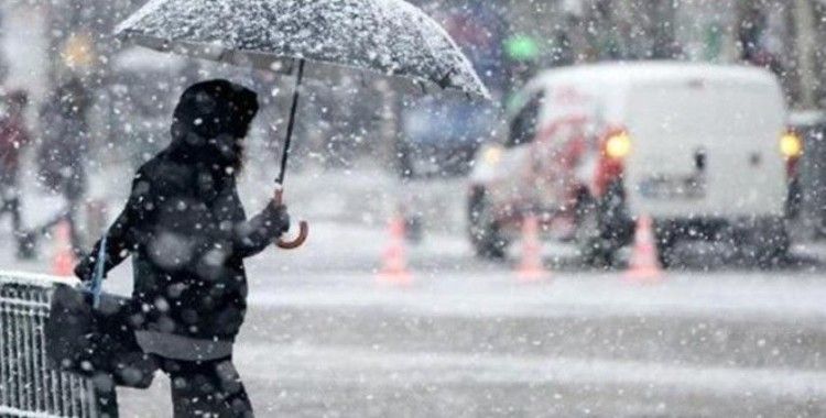 AKOM, İstanbul'a kar yağışı için tarih verdi