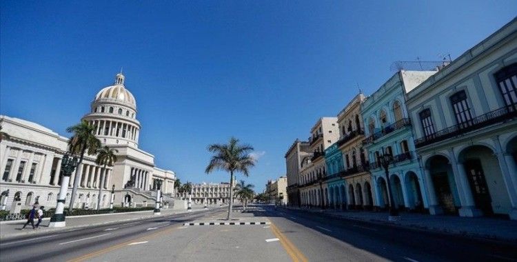 Küba, teröre destek veren ülkeler listesine alınması nedeniyle ABD'yi kınadı