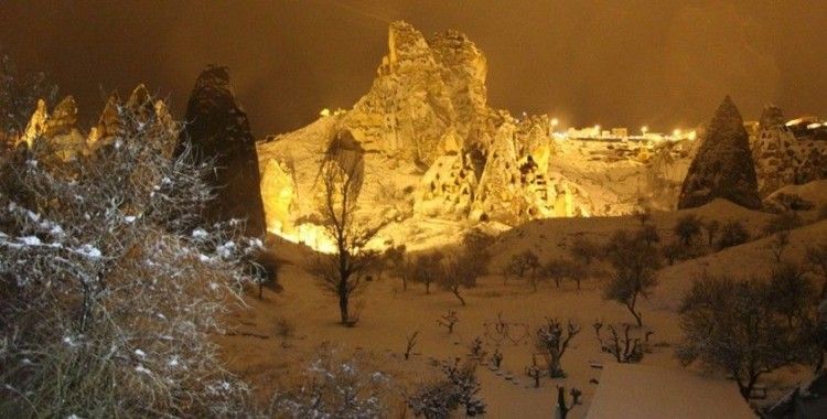  Kapadokya’da kartpostallık kar manzaraları
