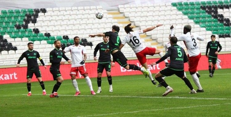 Müsabakayı 2-1 kazanan Konyaspor adını çeyrek finale yazdırdı
