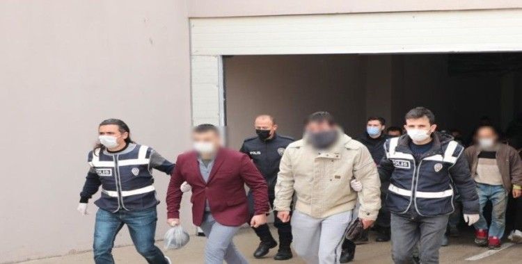 Antalya'da aranan 103 şüpheli yakalandı