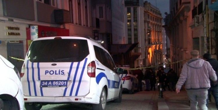 Beyoğlu’nda bir otelde intihar girişimi