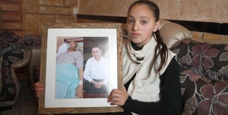 İsrail'in tutukladığı oksijen tüpüne bağlı kanser hastası Filistinli Ebu Ahur'un hayatından endişe ediliyor
