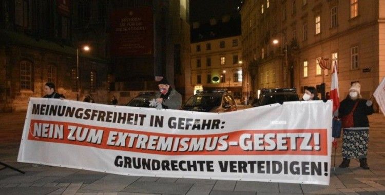 Viyana'da terörle mücadele yasa tasarısı protesto edildi