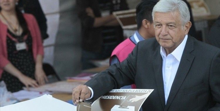 Meksika Devlet Başkanı Lopez Obrador, Twitter'ı muhalefetteki siyasilere çalışmakla suçladı