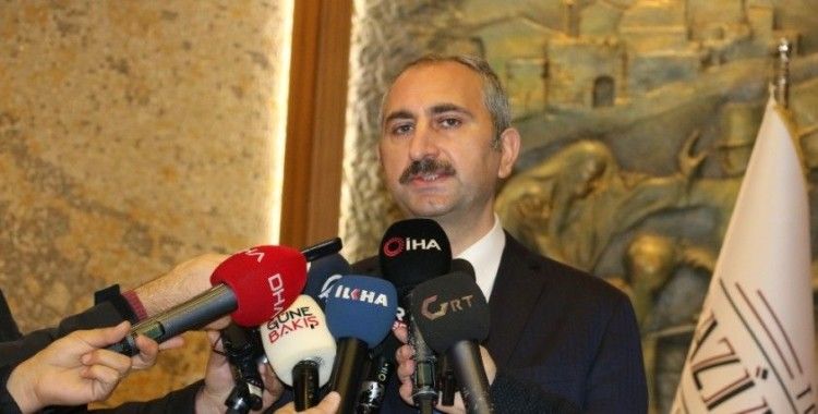 Adalet Bakanı Gül’den Anayasa Mahkemesi açıklaması