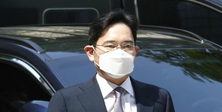 Samsung veliahtı Lee'ye verilen hapis cezası temyize götürülmeyecek