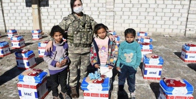 Türk Silahlı Kuvvetleri'nden Rasulaynlı ihtiyaç sahiplerine gıda yardımı