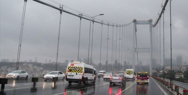İstanbul'da yağışlı hava etkili oluyor