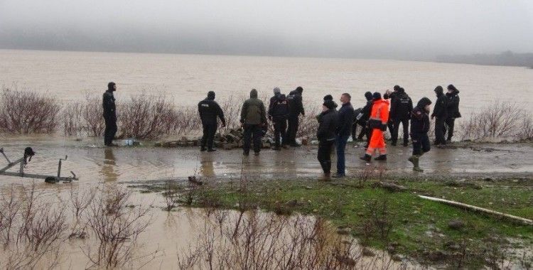 Çanakkale'de suya kapılan Mürsel Meracıoğlu için 4. günde arama çalışmaları tekrar başladı