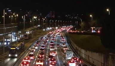 15 Temmuz Şehitler Köprüsü'nde trafik yoğunluğu