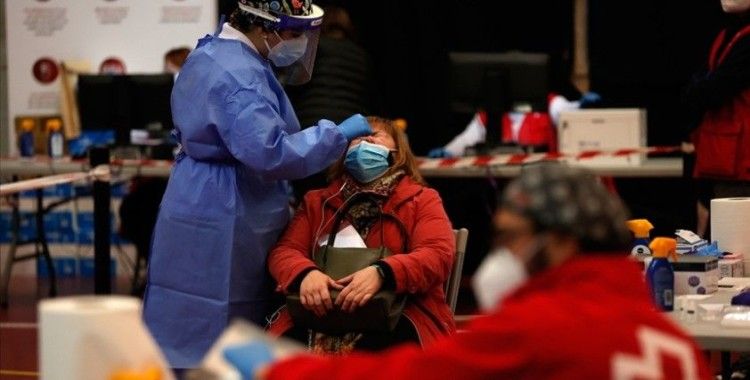 İspanya'da Kovid-19'dan günlük can kaybı 724 ile son 8 ayın en yüksek seviyesine çıktı