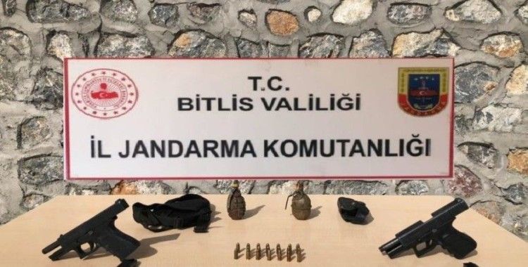 Bitlis'te 6 adet mağara ve mühimmat ele geçirildi