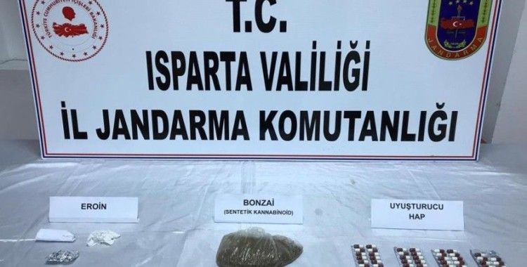 Isparta'da jandarmadan uyuşturucu operasyonu: 4 gözaltı