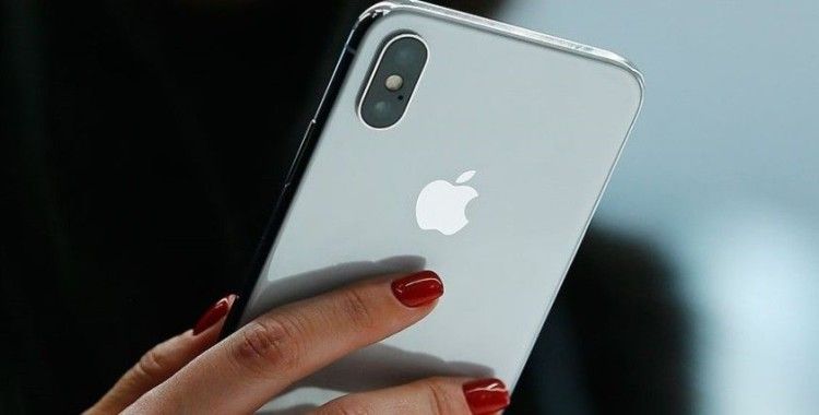 Apple, akıllı telefon satışında Samsung'u geçti