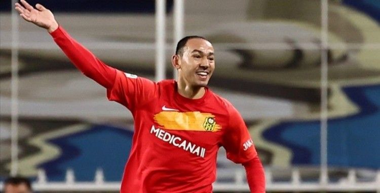 Umut Bulut, Süper Lig'de 503 maçla Oğuz Çetin'in rekorunu egale etti