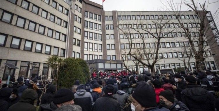 Kadıköy Belediyesinde işçiler greve başladı