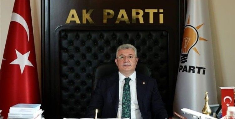 AK Parti'li Akbaşoğlu'ndan 'yeni anayasa için dört aşamalı yol haritası' bulunduğu açıklaması