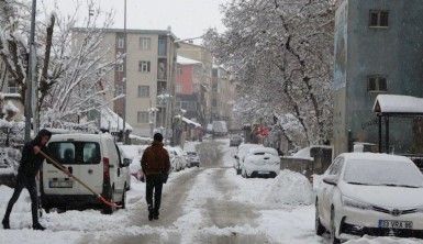 Muş'ta 174 köy yolu ulaşıma kapandı