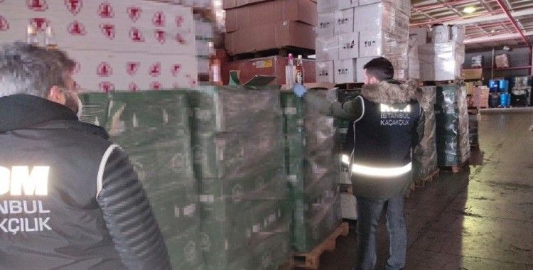 İstanbul'da kaçak ve sahte içki operasyonu: 8 bin 305 şişe içki ele geçirildi