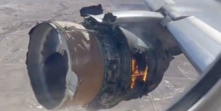 ABD'de yolcu uçağının motoru alev aldı