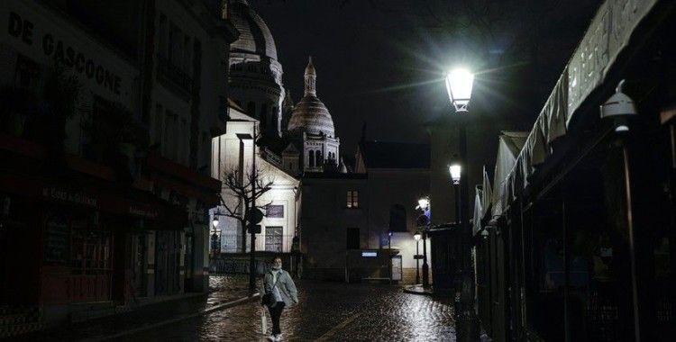 Fransa'da bölgesel sokağa çıkma yasağı ilan edildi