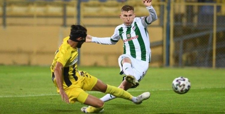 Bursaspor, Menemenspor'a karşı ilk kez kazanmak istiyor