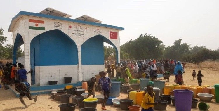 Türkiye Diyanet Vakfı Nijer’de 15 su kuyusu açtı