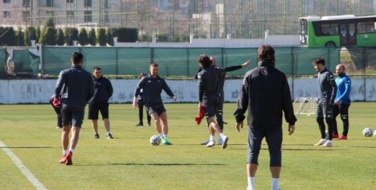 Denizlispor, Beşiktaş maçının hazırlıklarını İstanbul’da tamamladı