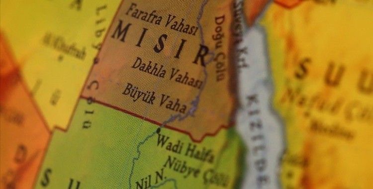Mısır, Doğu Akdeniz ve Süveyş Kanalı'ndaki nüfuzunu zayıflatacak hamlelere karşı diplomatik atağa geçti