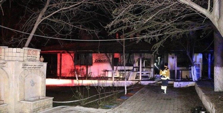 Denizli'de restoranda çıkan yangında 3 kişi öldü