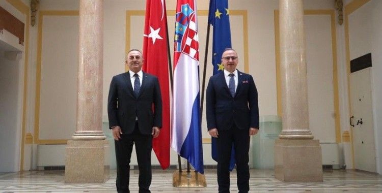 Bakan Çavuşoğlu, Hırvatistan Cumhurbaşkanı Milanoviç tarafından kabul edildi