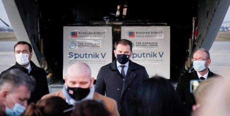 Slovakya’ya Sputnik V aşılarının ilk kısmı ulaştı