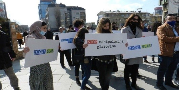 Kosova'da azınlık topluluklardan seçim protestosu