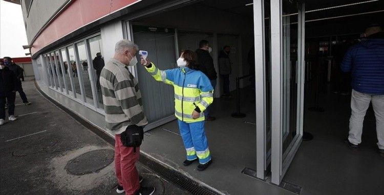 İspanya'da aşılamanın başlamasıyla bakımevlerindeki Kovid-19 vakası sayısı yüzde 95 azaldı