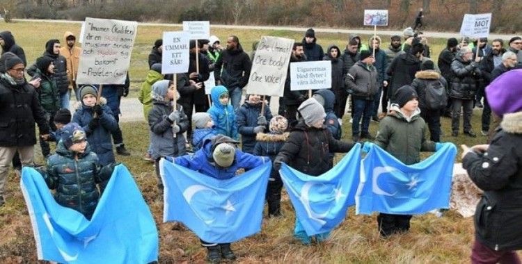 Uygur Türkleri, İsveç Parlamentosu önünde Çin zulmünü protesto etti
