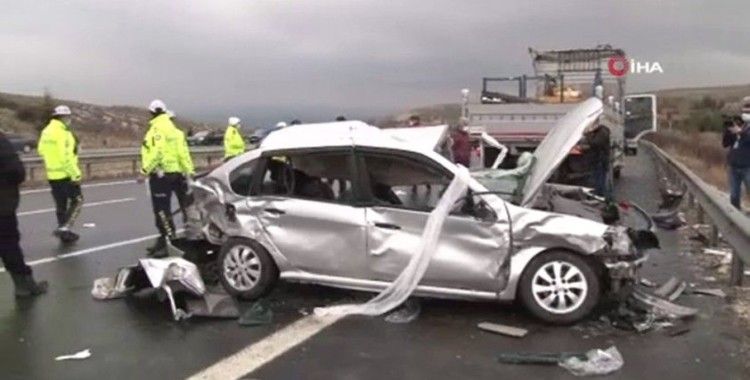 Başkent’te zincirleme trafik kazası: 4 ölü, 5 yaralı