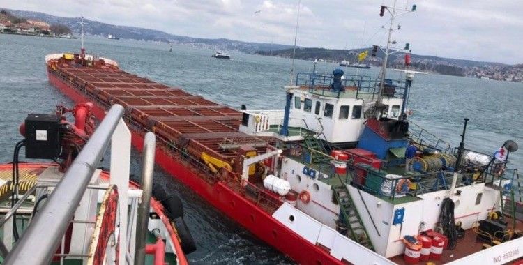 İstanbul Boğazı'nda korkutan gemi arızası