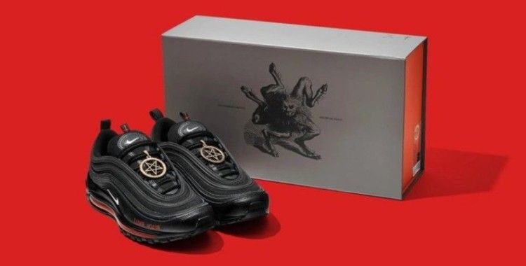 Nike, insan kanı kullanılan 'Şeytan Ayakkabıları'nın üreticisine açtığı davayı kazandı