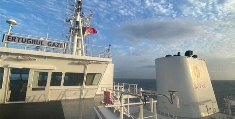 Türkiye'nin ilk yüzer LNG depolama ve gazlaştırma gemisi 'Ertuğrul Gazi'ye Türk bayrağı çekildi