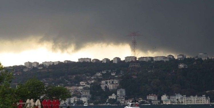 Meteoroloji uzmanından İstanbullulara: Perşembe arabanızı kapalı yerlere çekin