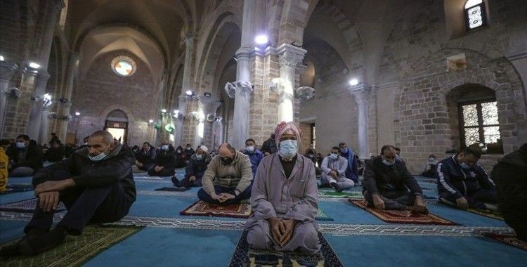 Filistin'de teravih namazı camilerde kılınabilecek