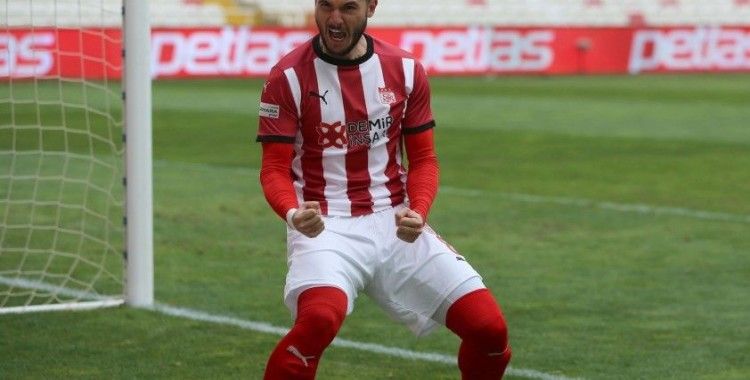 Robin Yalçın, Sivasspor'da siftah yaptı