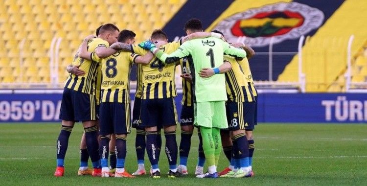 Fenerbahçe'de 11’de 3 değişiklik