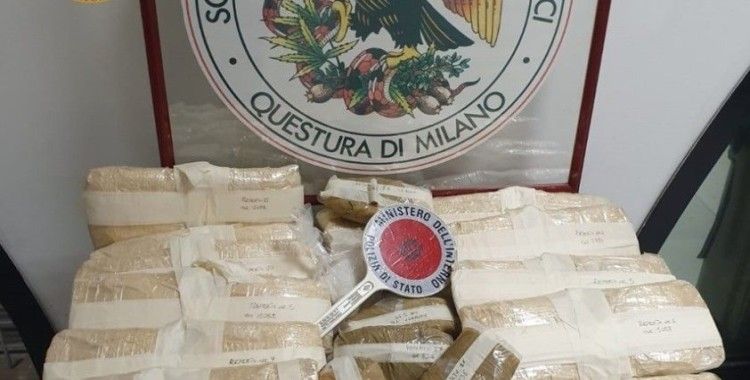 İtalya'da 3 Türk vatandaşı 15 kilo eroin ile yakalandı