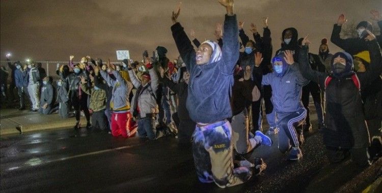 ABD'nin Minneapolis kentinde Daunte Wright'ın ölümünün ardından polise yönelik protestolar sürüyor
