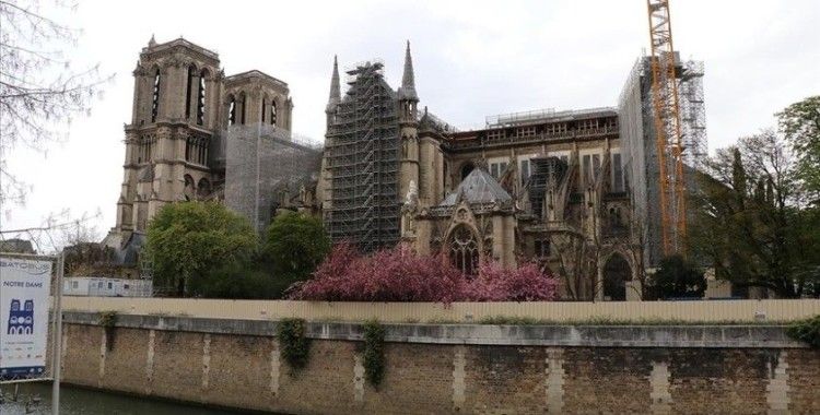Fransa'da 2019'da yanan Notre Dame Katedrali'nin restorasyonuna hala başlanamadı